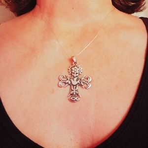 James Avery Retired Large La  Primavera Necklace